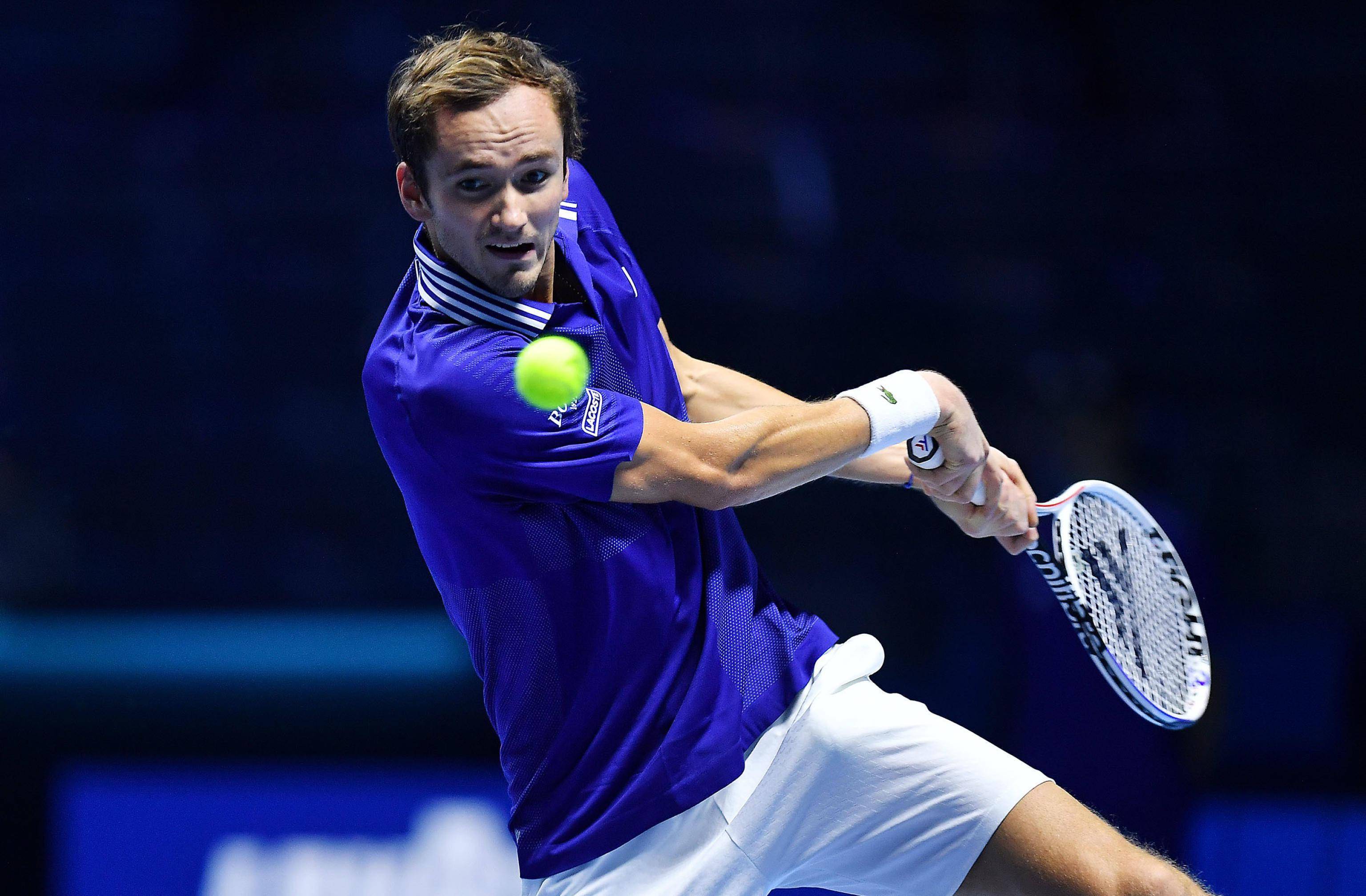 开云体育官网-世界网球队鏖战西班牙网球队，梅德韦杰夫惊艳世界的简单介绍