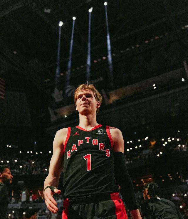 NBA新生代球员崭露头角，拼搏不息的简单介绍