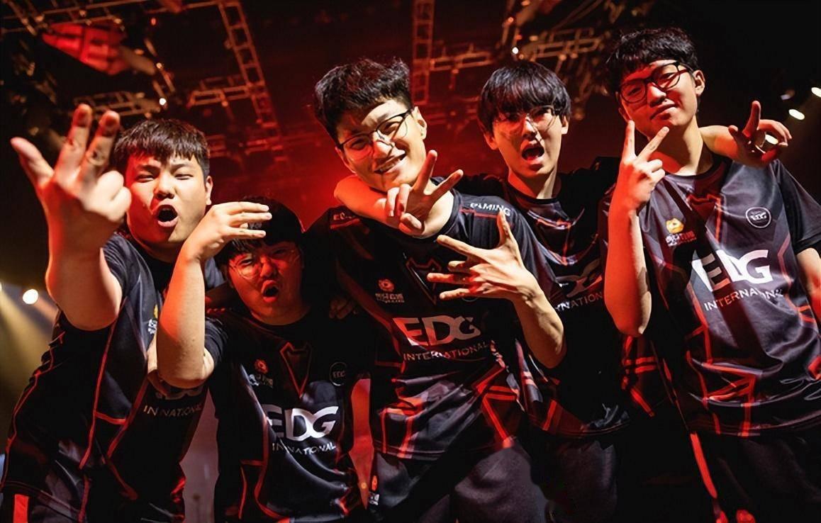 高强度比赛紧张上演,阵容实力对比令人期待的简单介绍 高强度比赛紧张上演,阵容实力对比令人期待的简单介绍