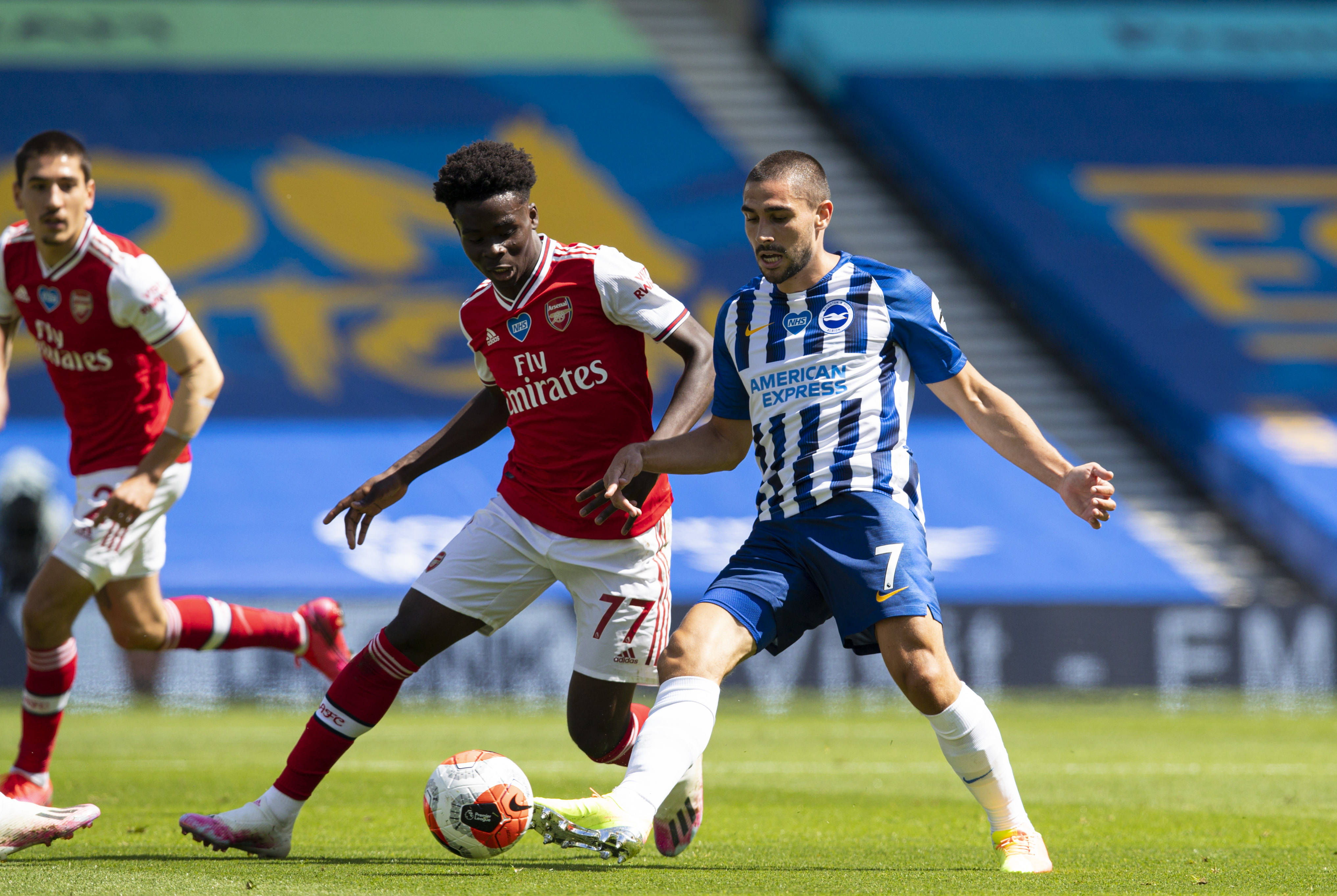 包含波尔多主场大胜南特，法甲中游球队表现亮眼的词条