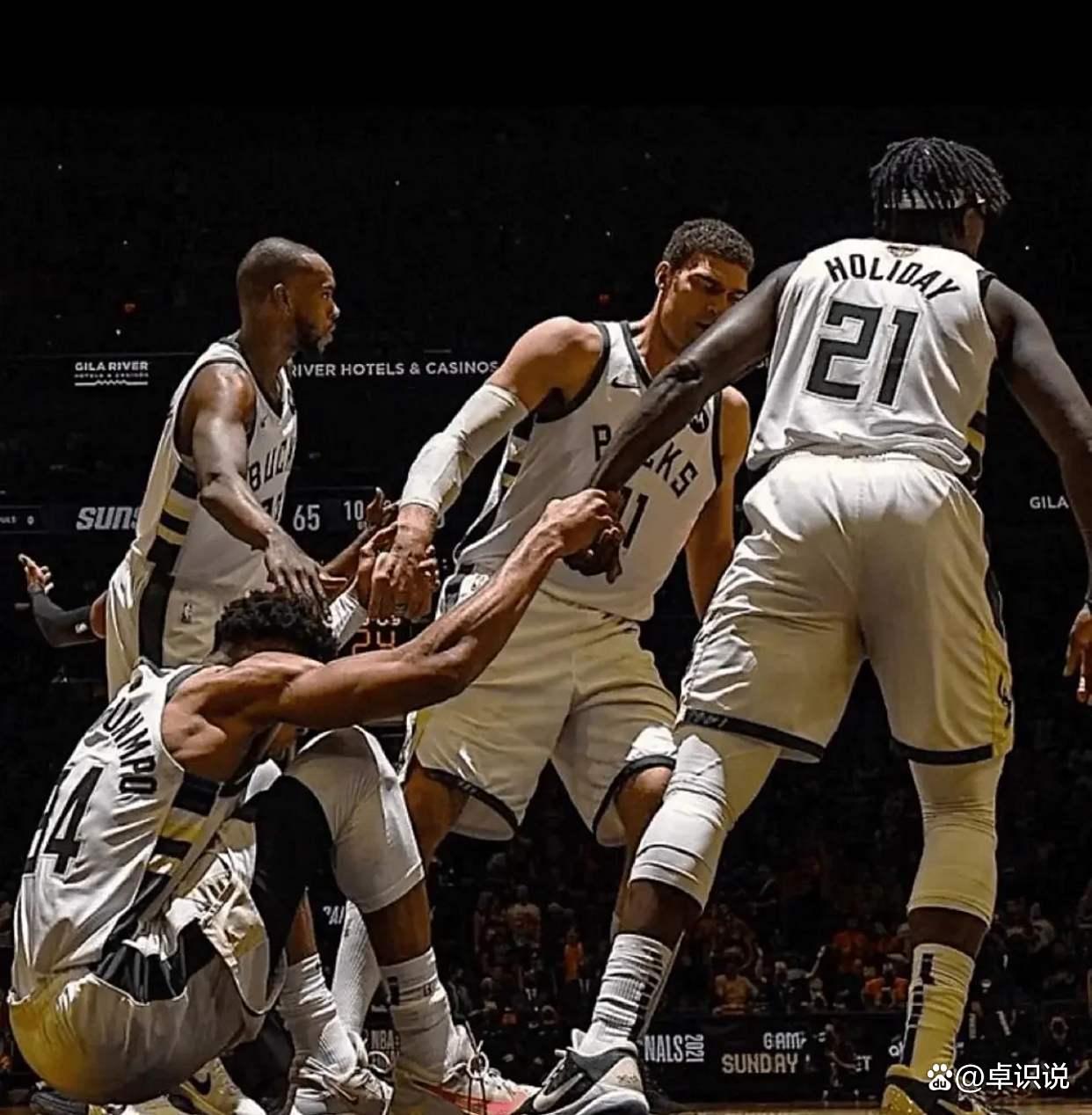 雄鹿B队横扫勇士B队，布拉德利惊艳世界