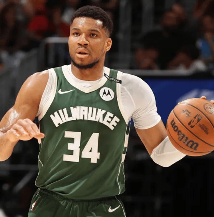 包含公牛逆转雄鹿，戈贝尔状态火热的词条