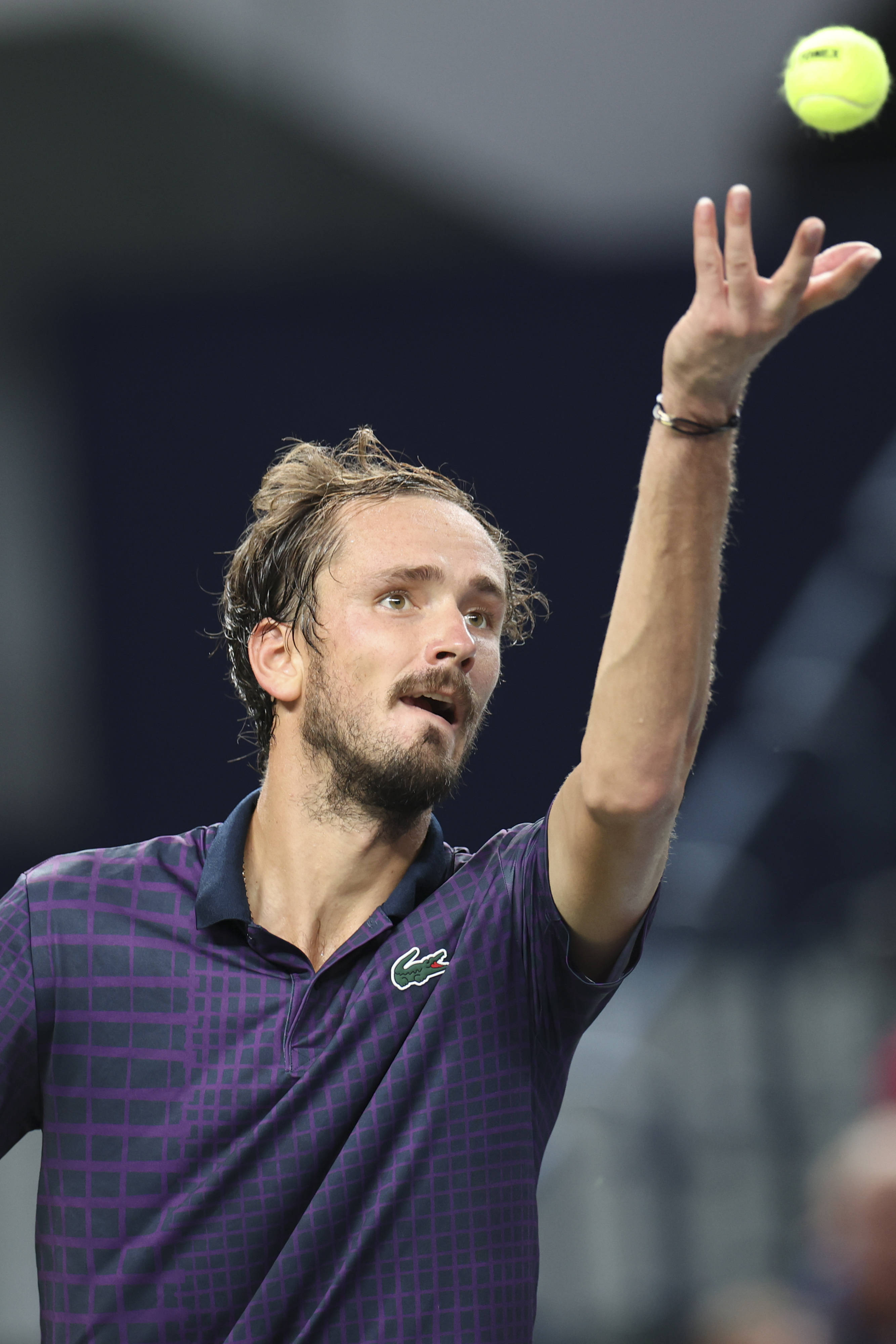 美国网球队逆转西班牙网球队，梅德韦杰夫爆发神勇的简单介绍