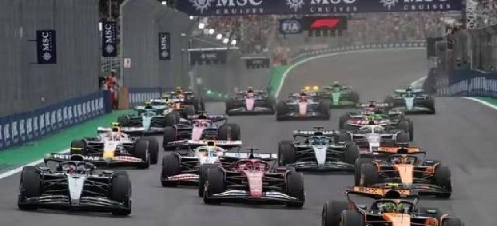 梅赛德斯鏖战雷诺车队，诺里斯关键制胜的简单介绍