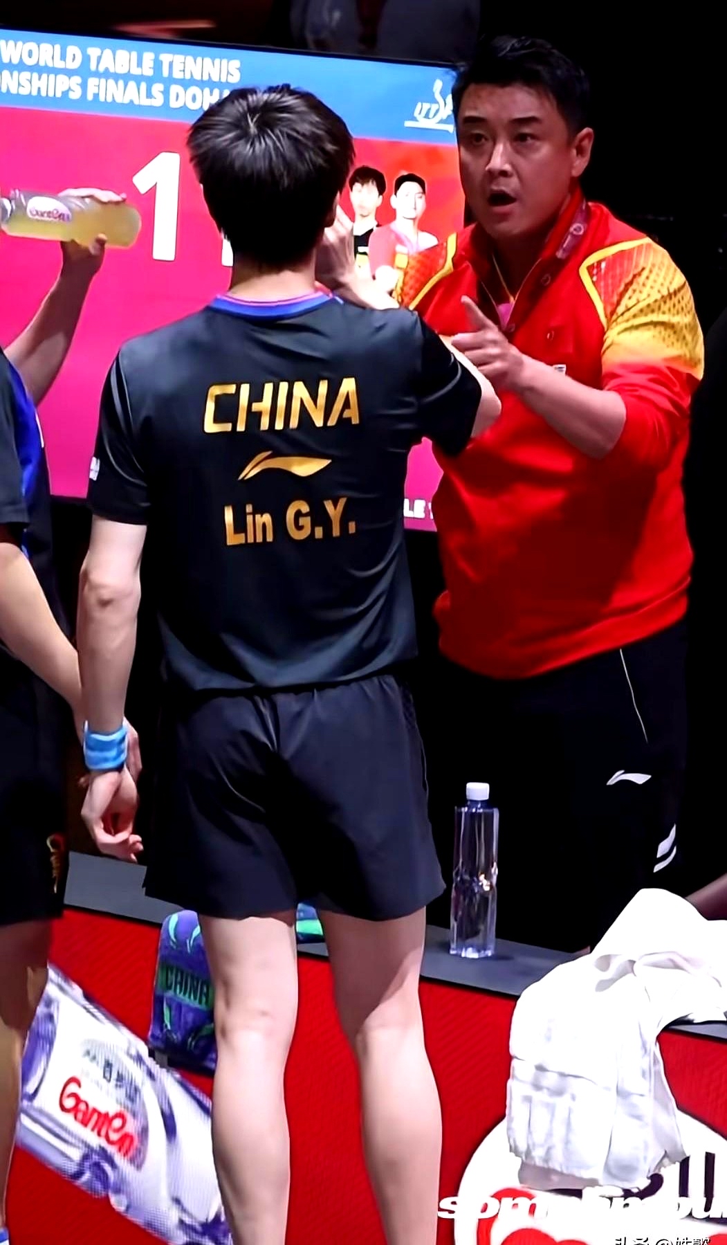 中国队完胜法国队，王皓高光表现