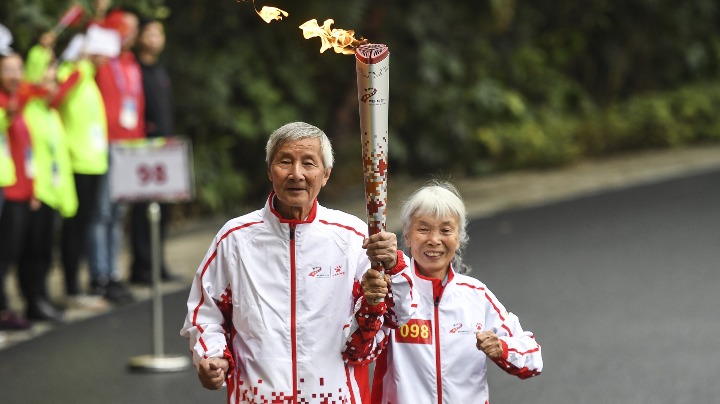 韩国队完胜法国队，黄鸭组合扛起全队的简单介绍
