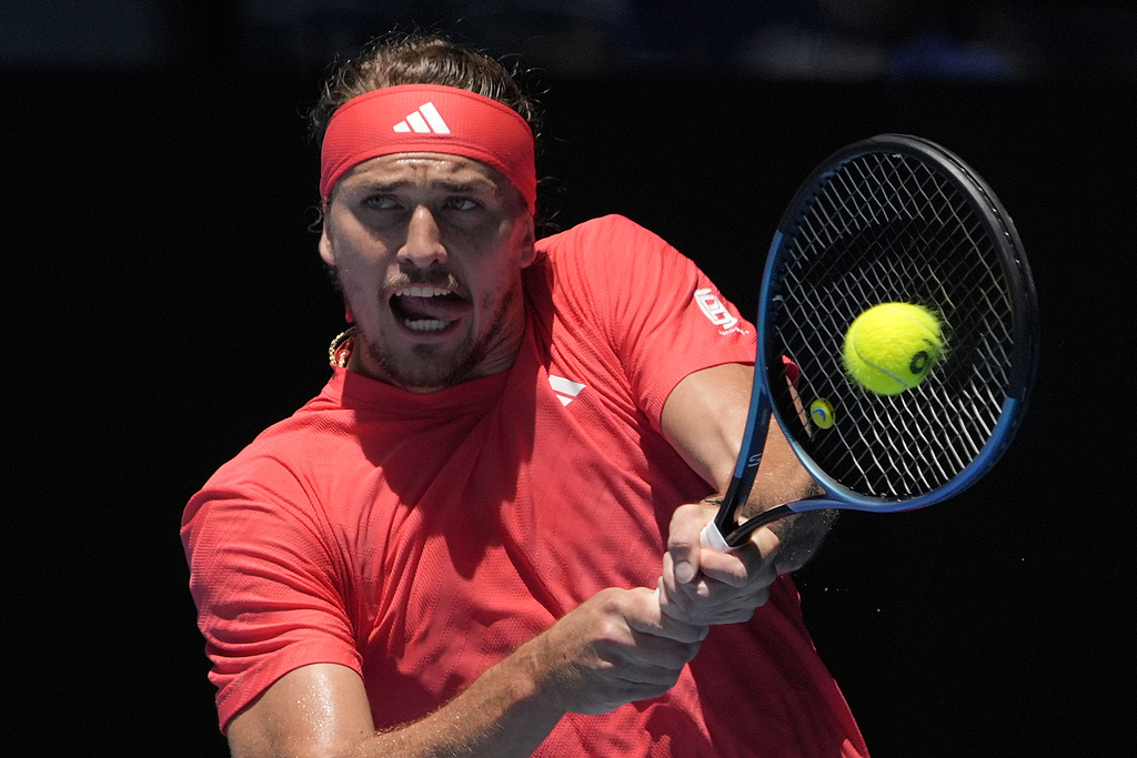 关于温网鏖战澳网，兹维列夫关键制胜的信息