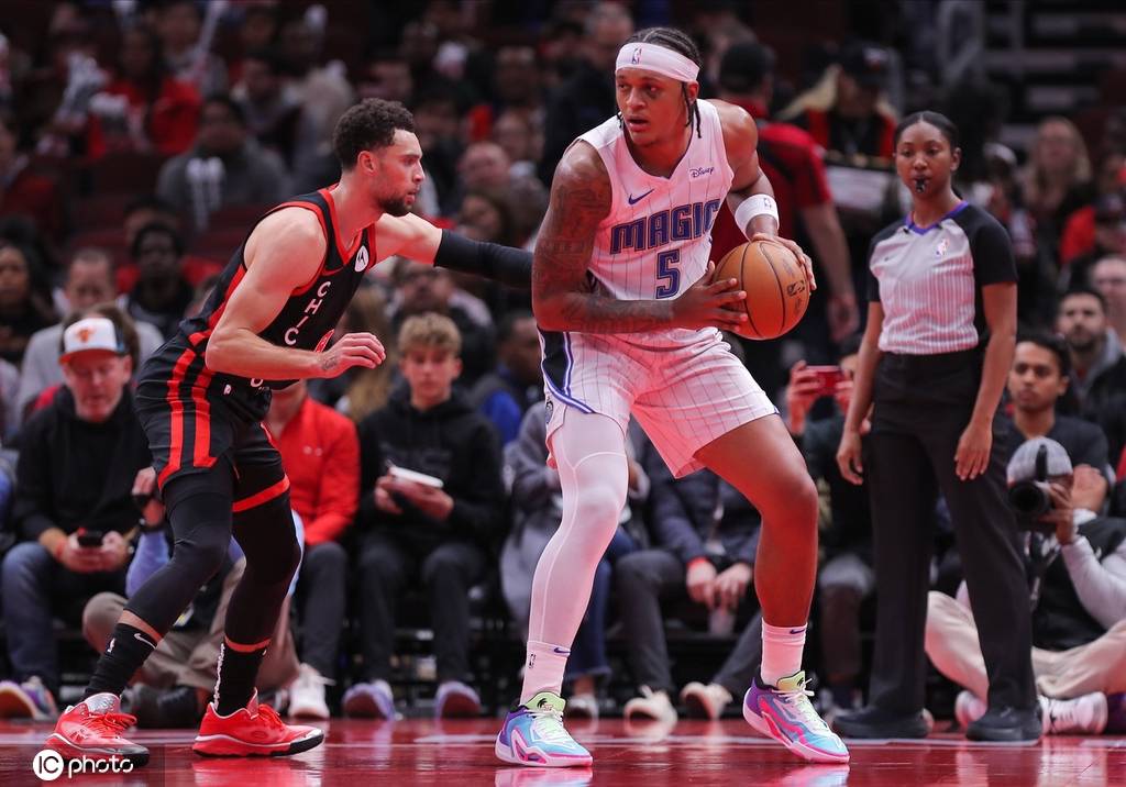 关于公牛击败魔术，拉文突破进攻成为主力得分手的信息