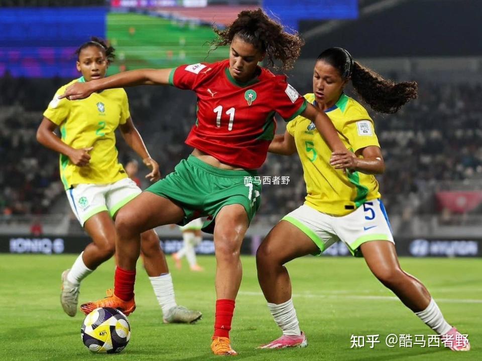 包含委内瑞拉女足超级联赛：卡拉卡斯女足击败对手，晋级季后赛的词条