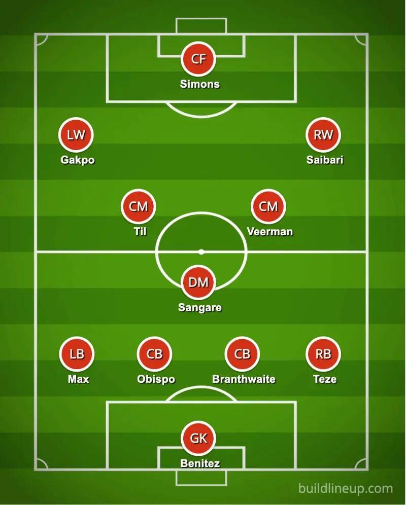 球员们运筹帷幄，战术布局精密