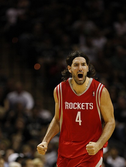 火箭外线手感冰冻,负于马刺的简单介绍 火箭外线手感冰冻,负于马刺的简单介绍