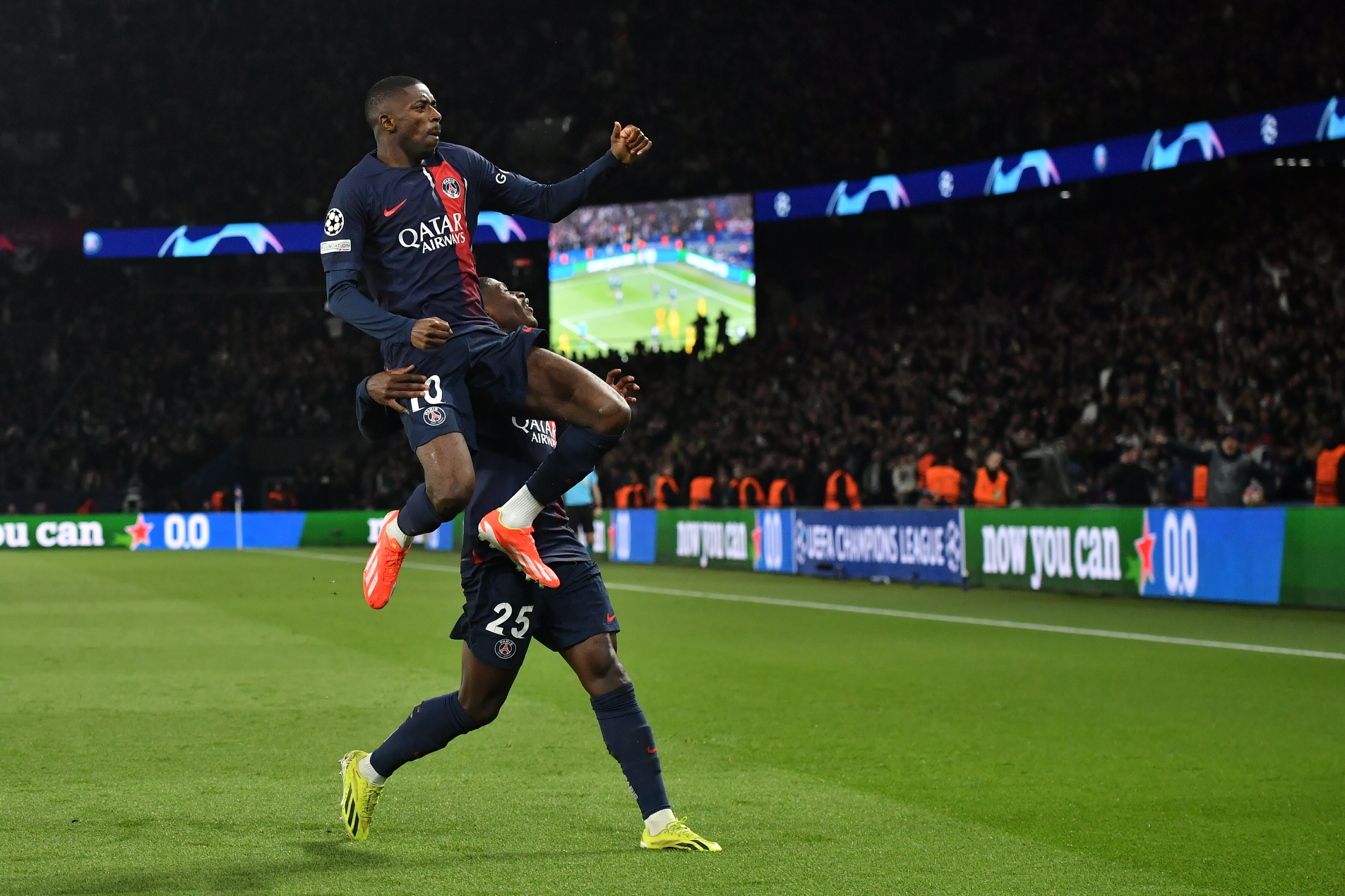 法国大胜横扫，强势晋级淘汰赛