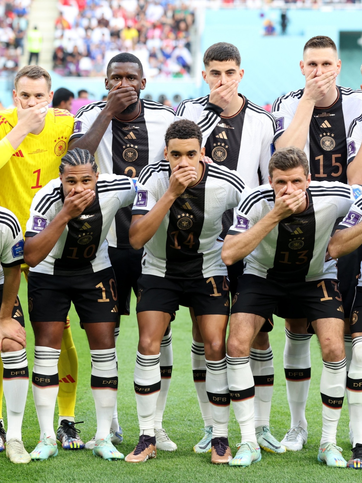 包含火爆战况！欧洲杯预选赛五大焦点战！的词条