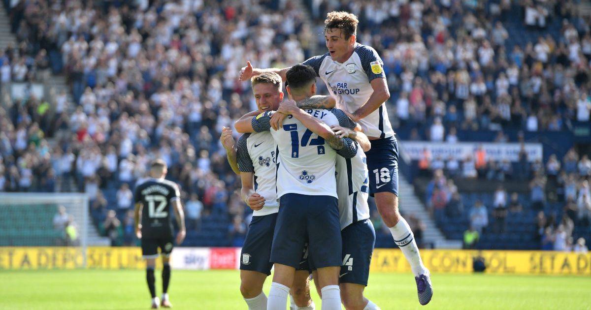 卢顿备战重要比赛,绝不言败 卢顿备战重要比赛,绝不言败