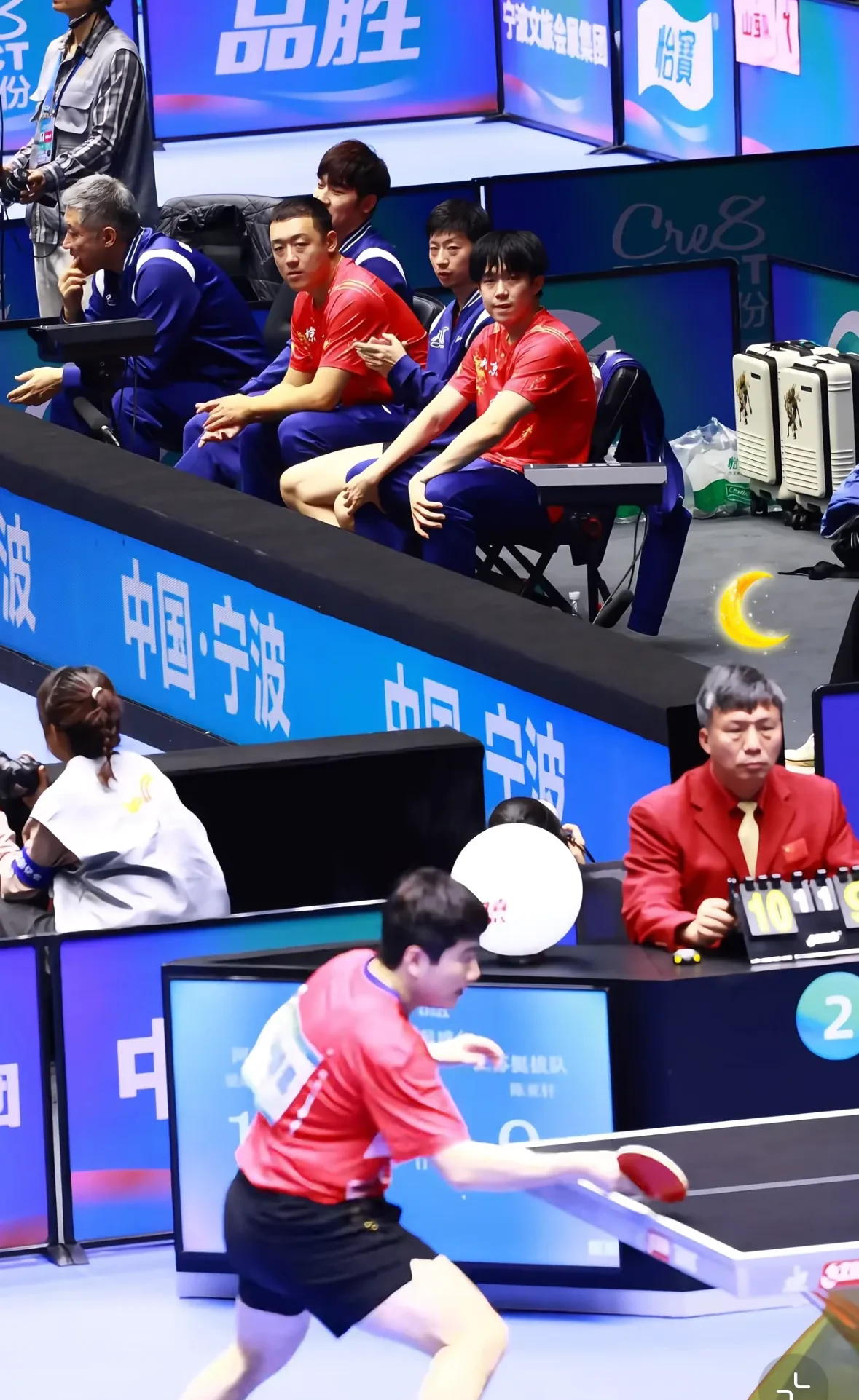 乒乓球项目露天比赛引发观众热情的简单介绍 乒乓球项目露天比赛引发观众热情的简单介绍