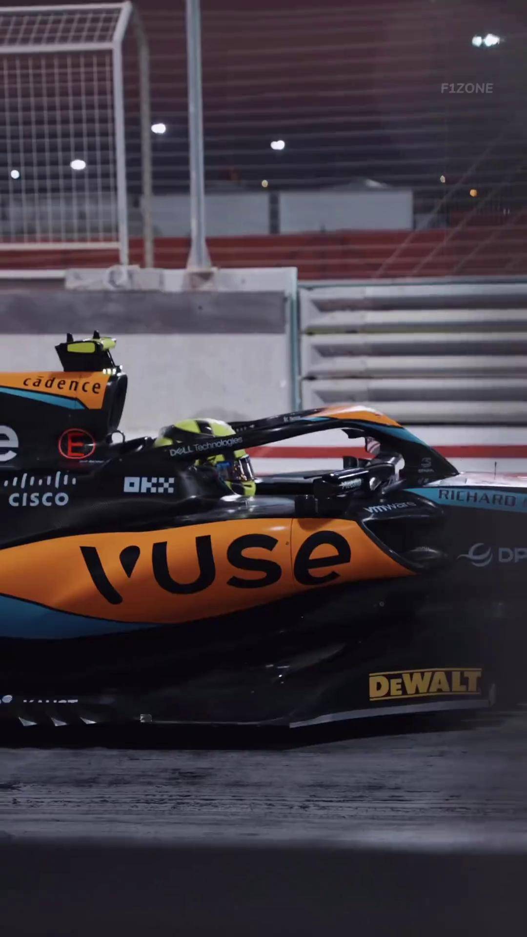 包含梅赛德斯逆转迈凯伦，皮亚斯特里状态火热的词条