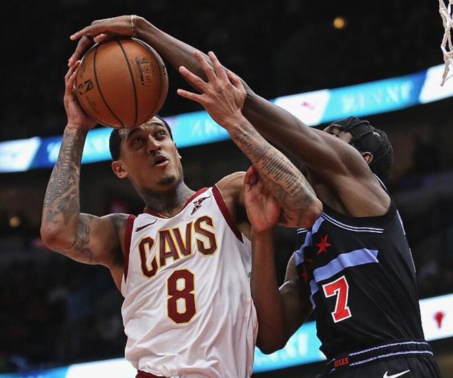 骑士绝杀四川队，范弗利特高光表现的简单介绍