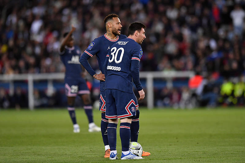 昂热击败领头羊，提升战绩表现的简单介绍