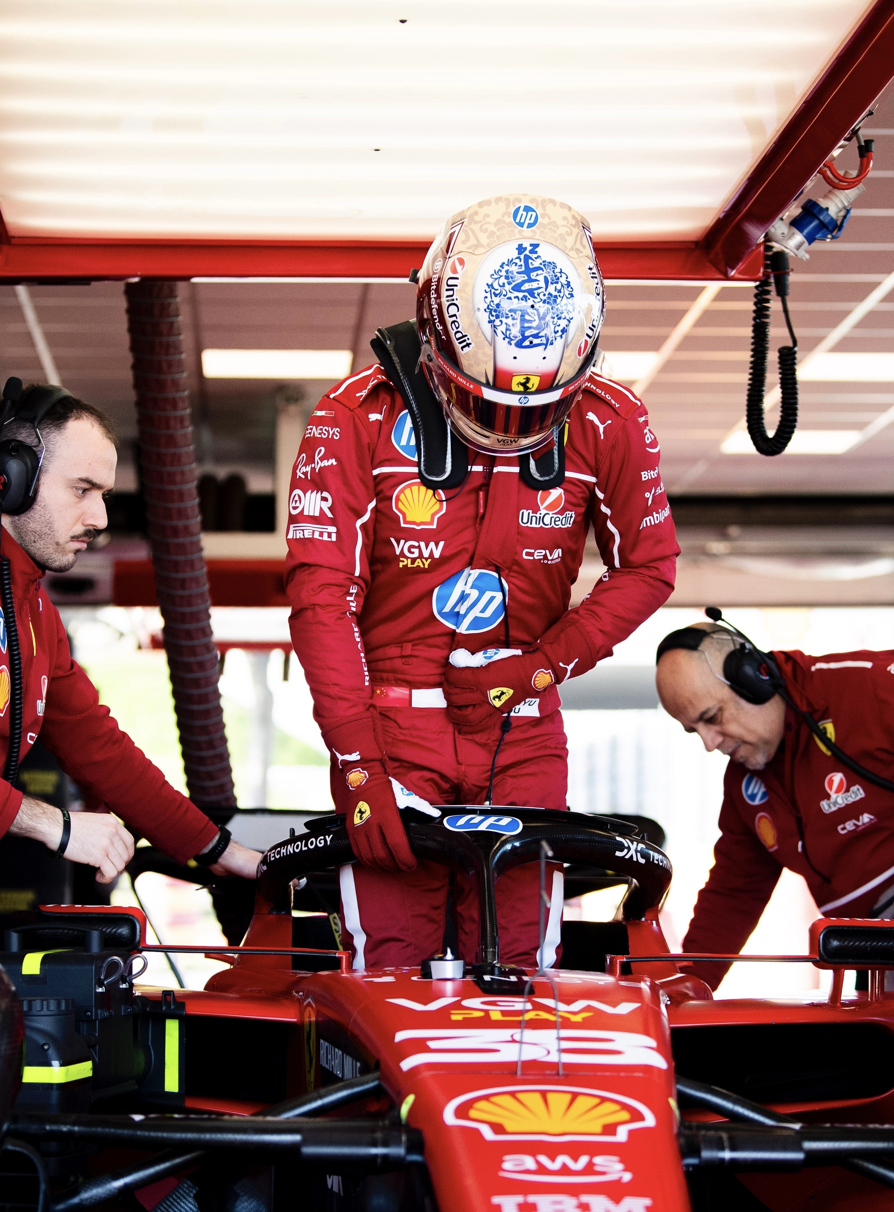 哈斯车队绝杀索伯车队，周冠宇状态火热的简单介绍