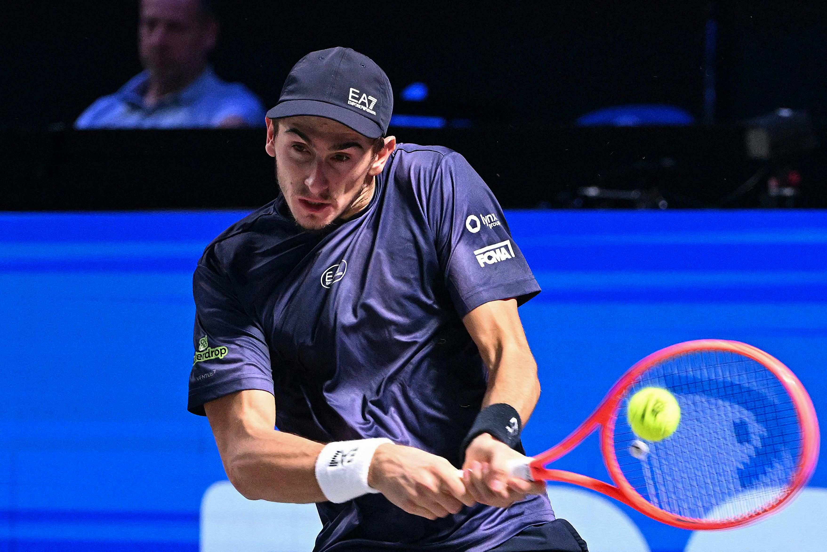 美国网球队翻盘西班牙网球队，兹维列夫爆发神勇的简单介绍