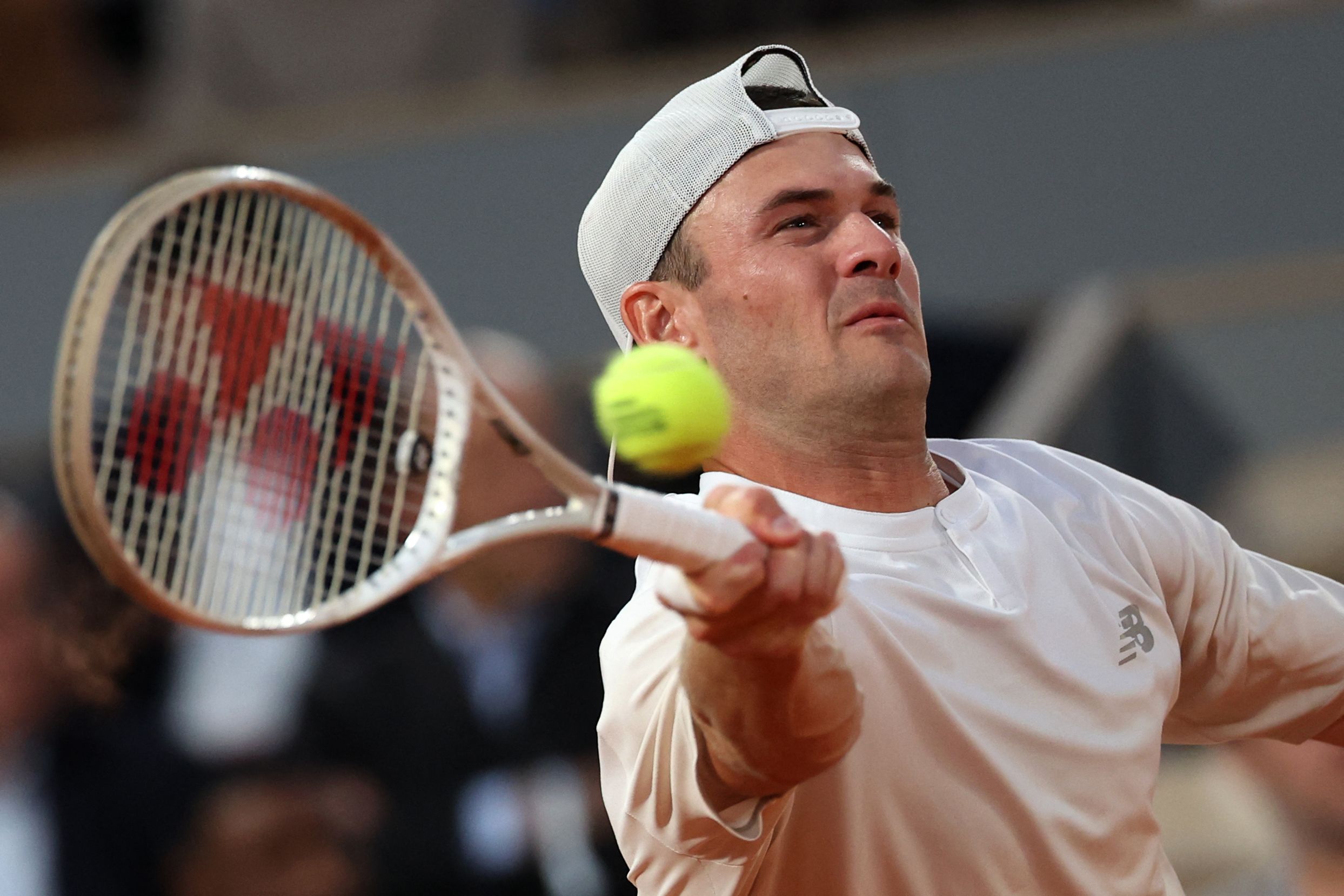 关于日本网球队完胜德国网球队，阿尔卡拉斯完成帽子戏法的信息