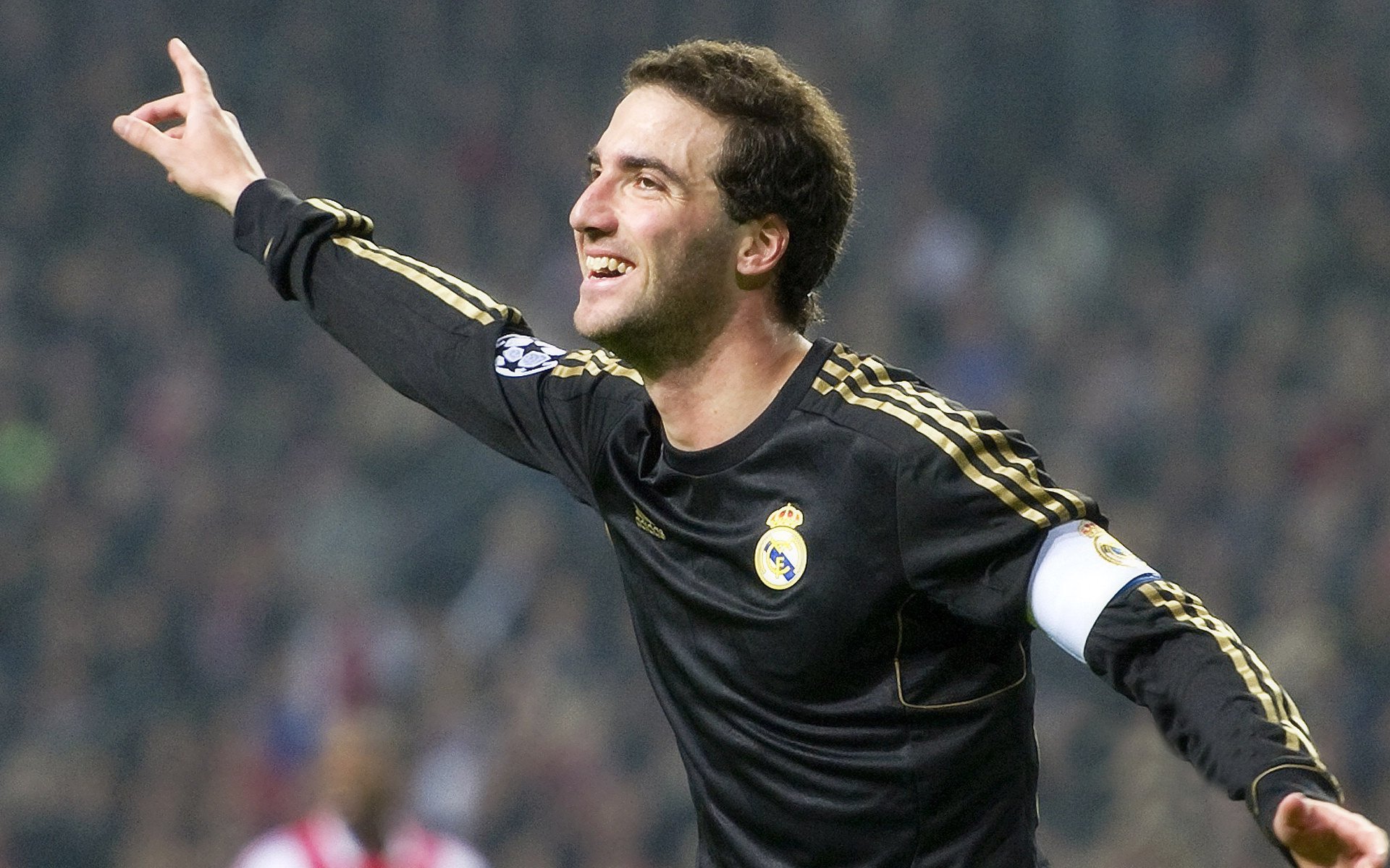 意甲焦点战之夜，米切尔一锤定音，让比赛提前失去悬念