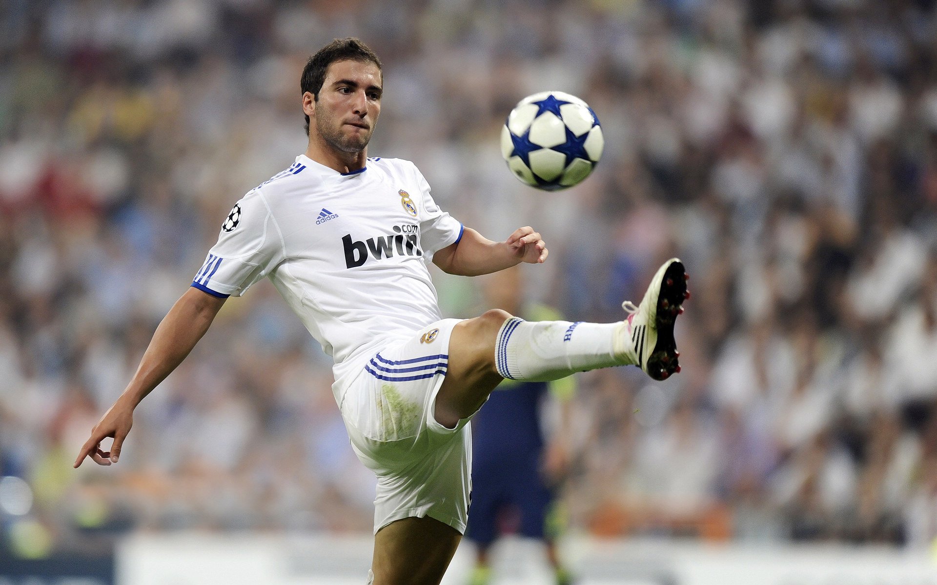 灰熊铁蹄踏碎魔术，文班亚马登顶之战改写世界篮球版图